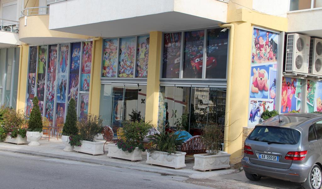 Kristi Apartments Sarandë Exterior foto