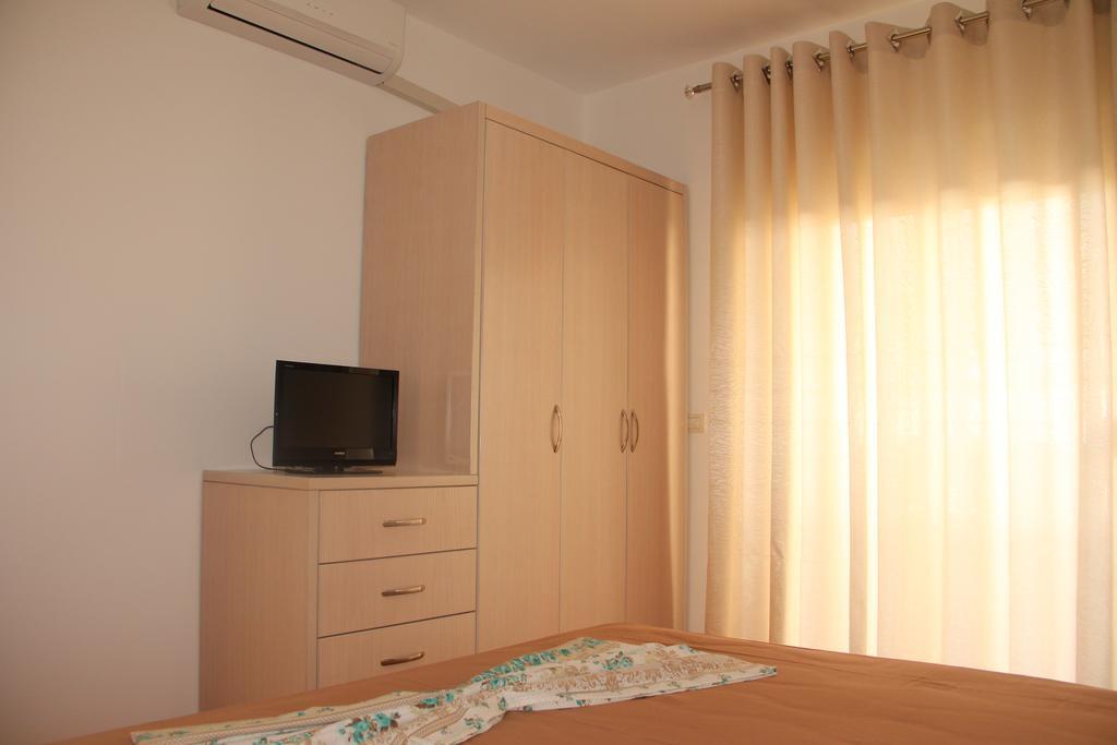 Kristi Apartments Sarandë Exterior foto