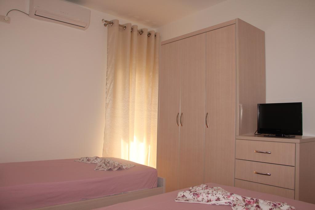 Kristi Apartments Sarandë Exterior foto