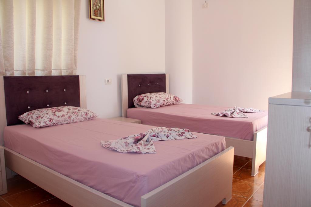 Kristi Apartments Sarandë Exterior foto