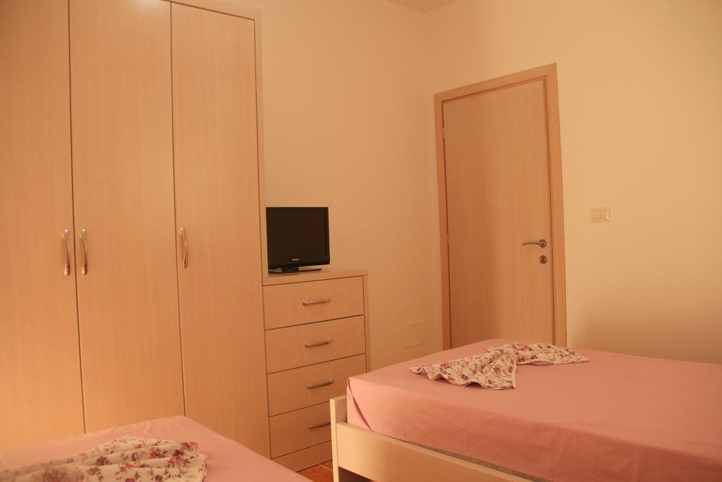 Kristi Apartments Sarandë Exterior foto